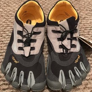 Vibram Fivefingers size 39